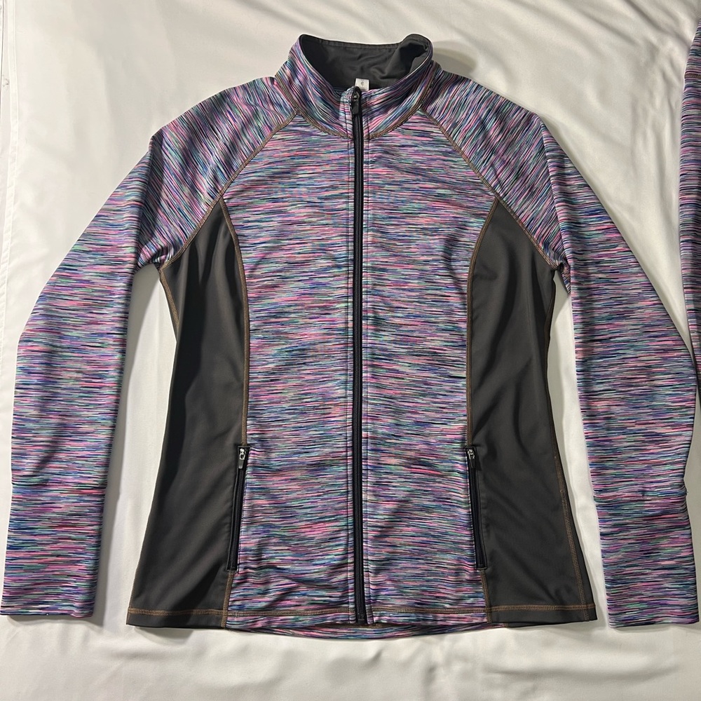 Ideology zipper top. Print- space dyed. Thumb hole. Size- L. PANTS LISTED ALSO!